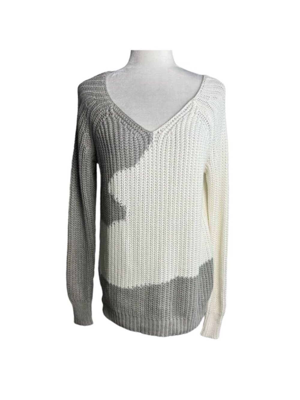 House of Harlow 1960 Adrienne Sweater XS Gray Ivory V Neck Chunky Knit - Picture 2 of 9